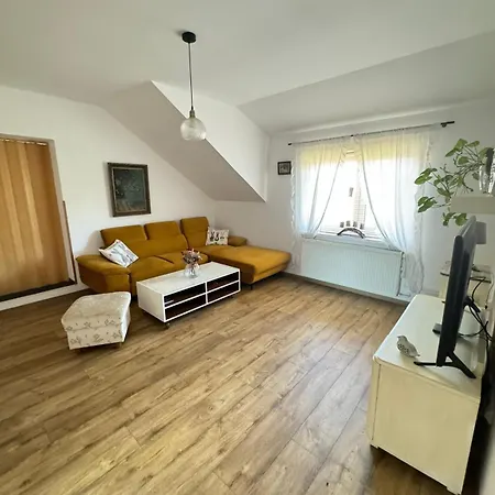 Apartmany Mocovice 아파트 *