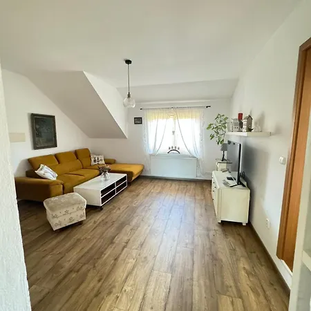 Apartmany Mocovice 아파트 *