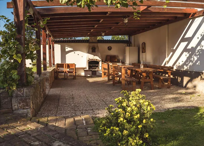 Apartmany Mocovice Apartment *